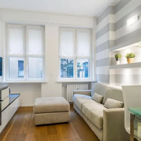 Easylife - San Babila - Elegante E Rifinito Bilocale Nel Cuore Della Citta ミラノ